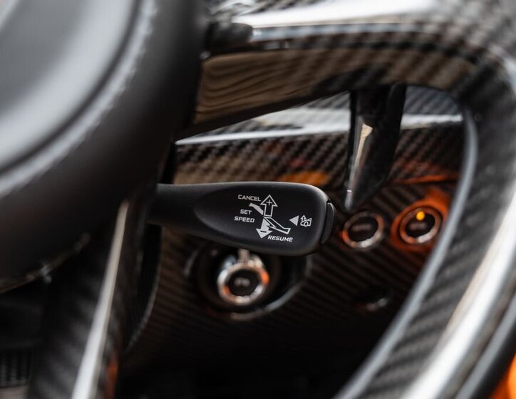 McLaren Elva Kabriolet 4,0 l 600 kw