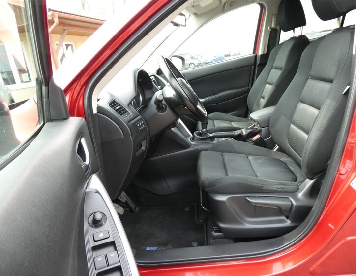 Mazda CX-5 SUV / Terénní 2,0 l 121 kw
