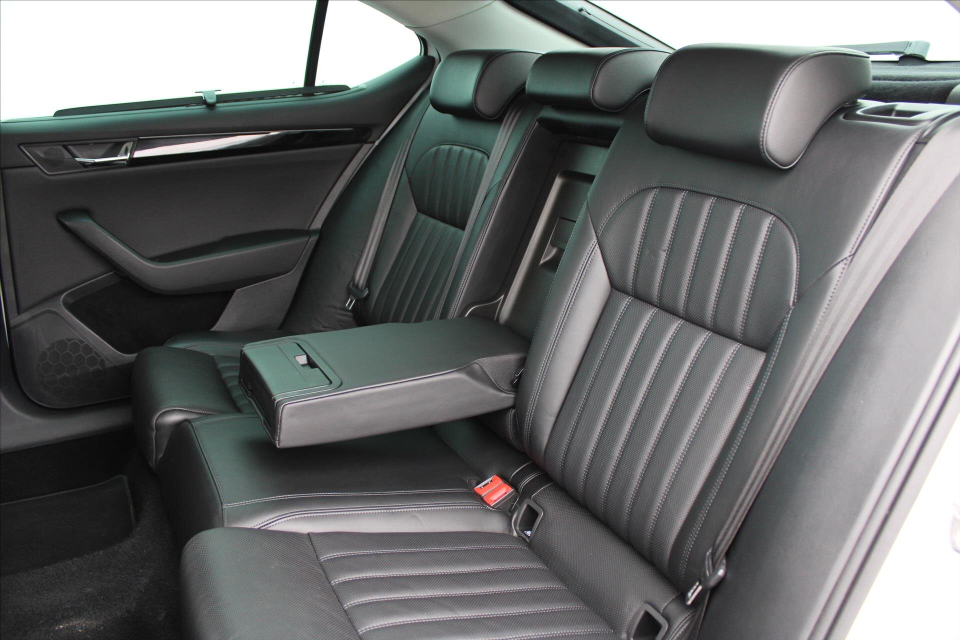 Škoda Superb Liftback 2,0 l 110 kw