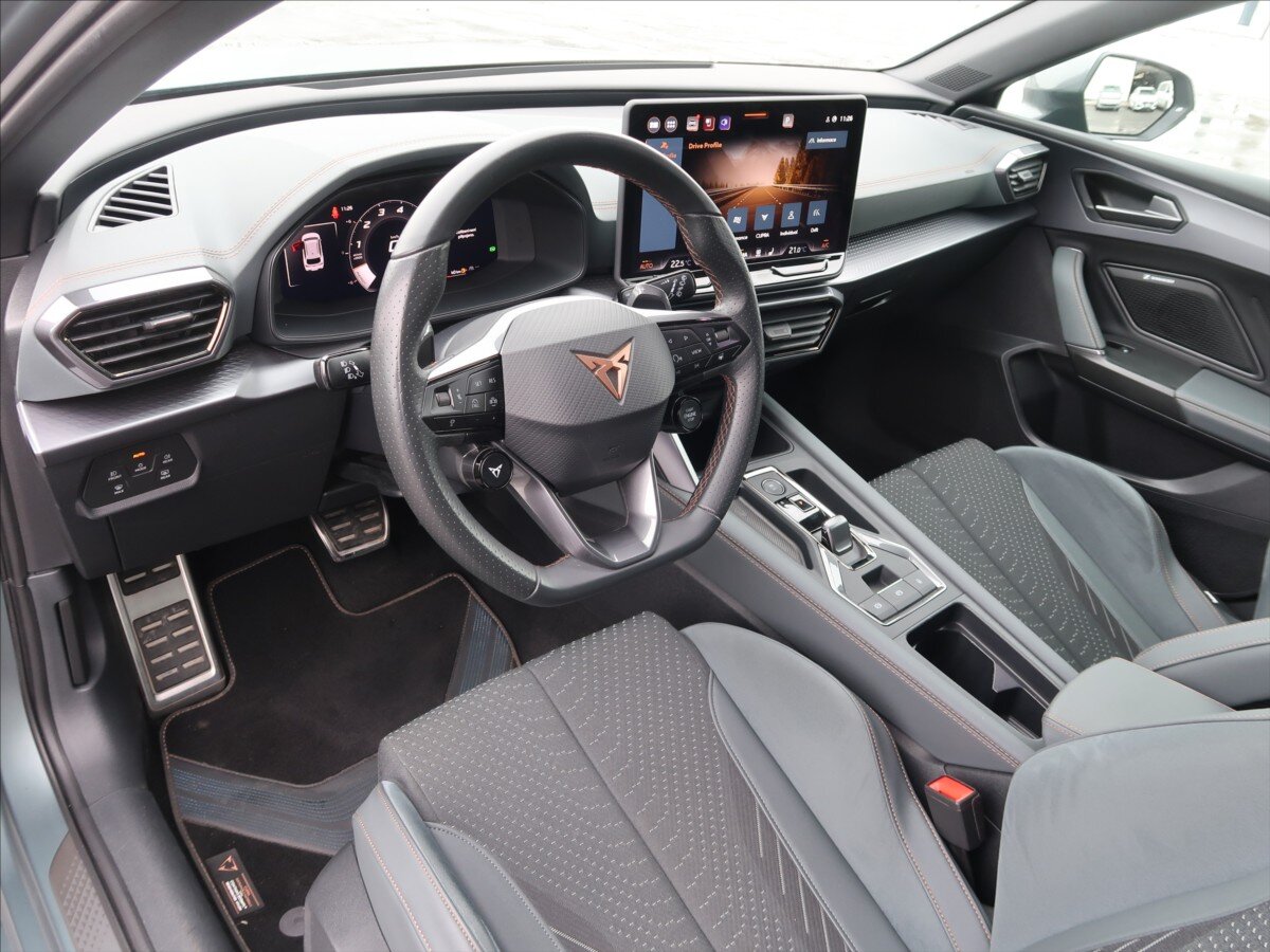 Cupra Leon Kombi 2,0 l 245 kw