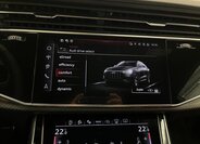 Audi SQ8 7