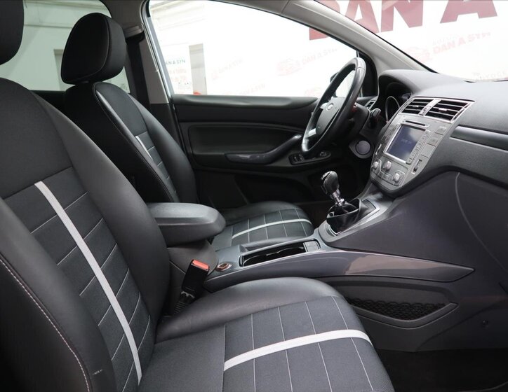 Ford Kuga SUV 2,0 l 103 kw