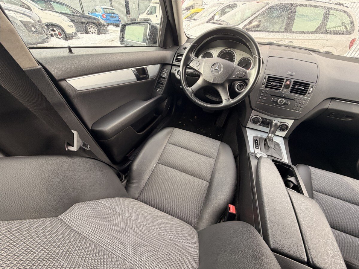 Mercedes-Benz Třídy C Kombi 2,1 l 125 kw