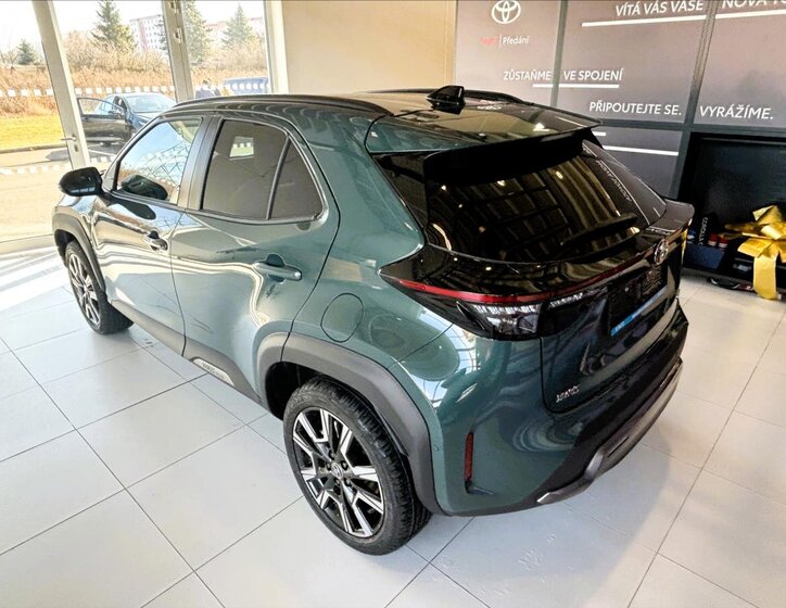 Toyota Yaris Cross SUV 1,5 l 96 kw