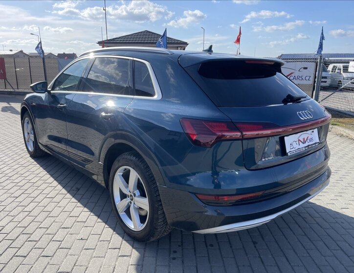 Audi e-tron Kombi 0,0 300 kw