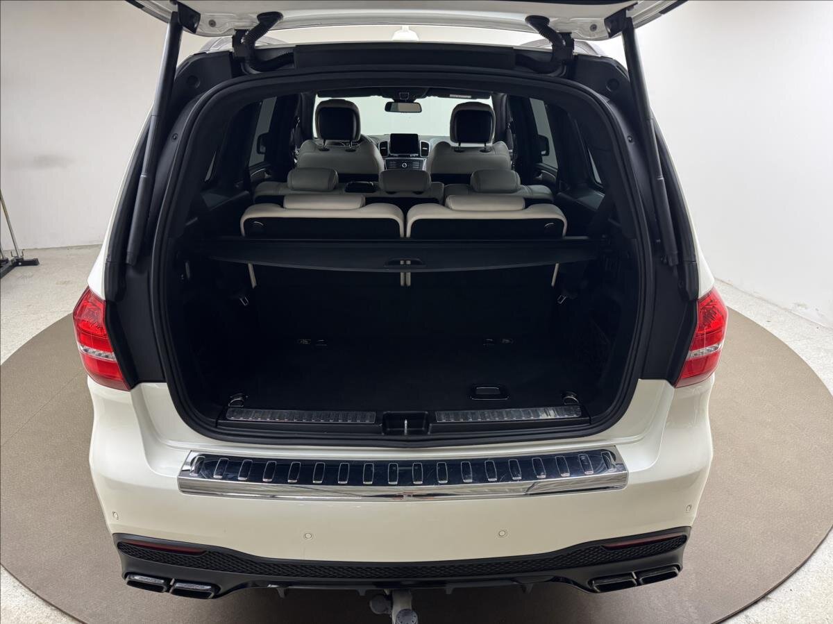 Mercedes-Benz GLS SUV / Terénní 5,5 l 430 kw