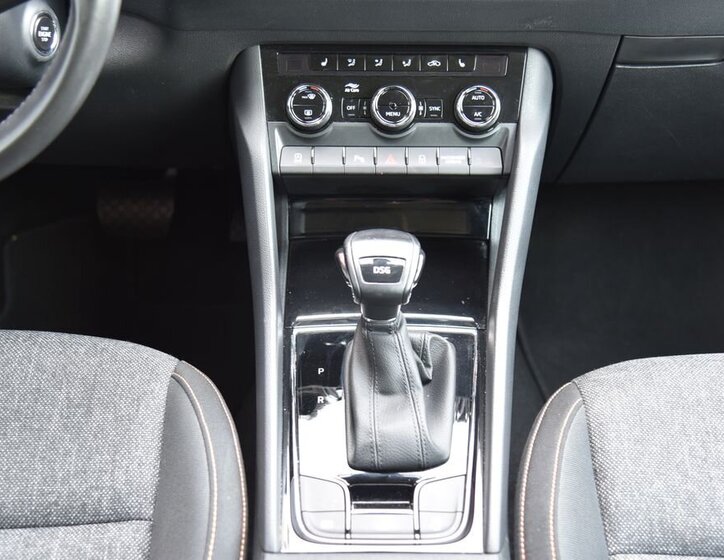 Škoda Karoq SUV / Terénní 2,0 l 85 kw
