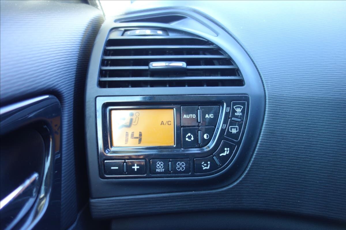 Citroën Grand C4 Picasso MPV 2,0 l 110 kw