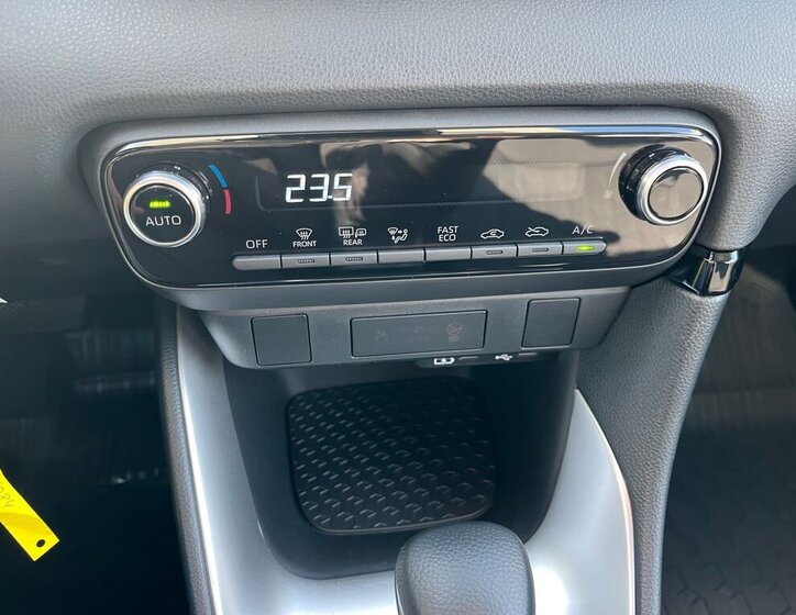 Toyota Yaris Hatchback 1,5 l 68 kw