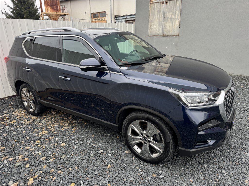 SsangYong Rexton SUV 2,2 l 148 kw