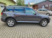 Volkswagen Touareg 5