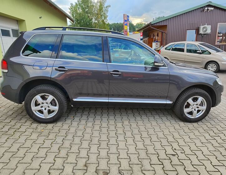 Volkswagen Touareg 5