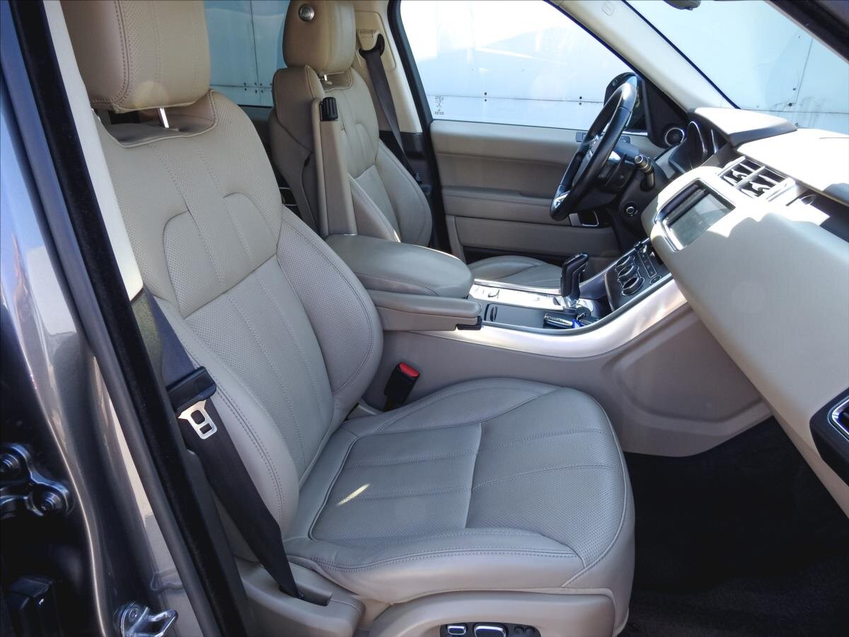 Land Rover Range Rover Sport SUV 4,4 l 250 kw