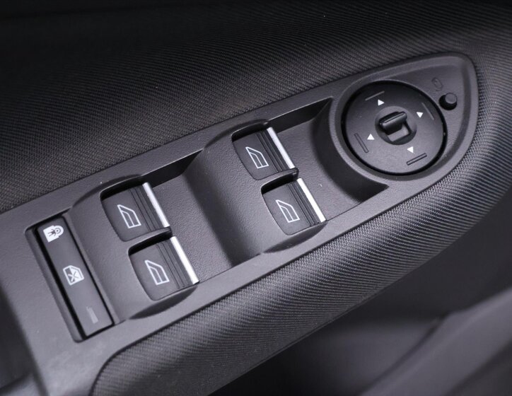 Ford Grand C-MAX MPV 2,0 l 110 kw