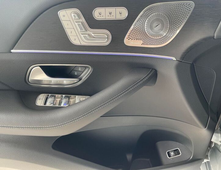 Mercedes-Benz Ostatní 10