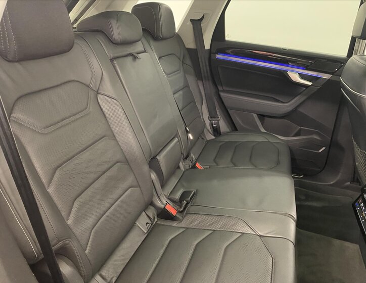 Volkswagen Touareg SUV 3,0 l 210 kw