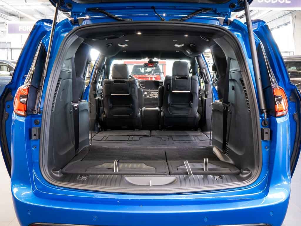 Chrysler Pacifica MPV 3,6 l 221 kw