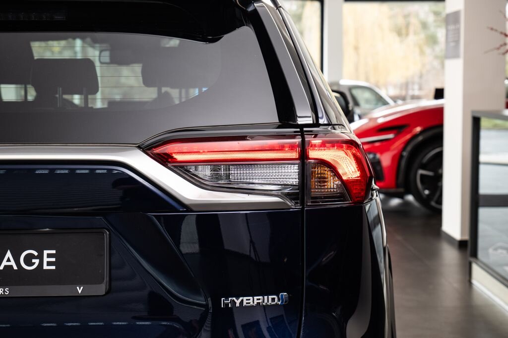 Toyota RAV4 SUV 2,5 l 131 kw