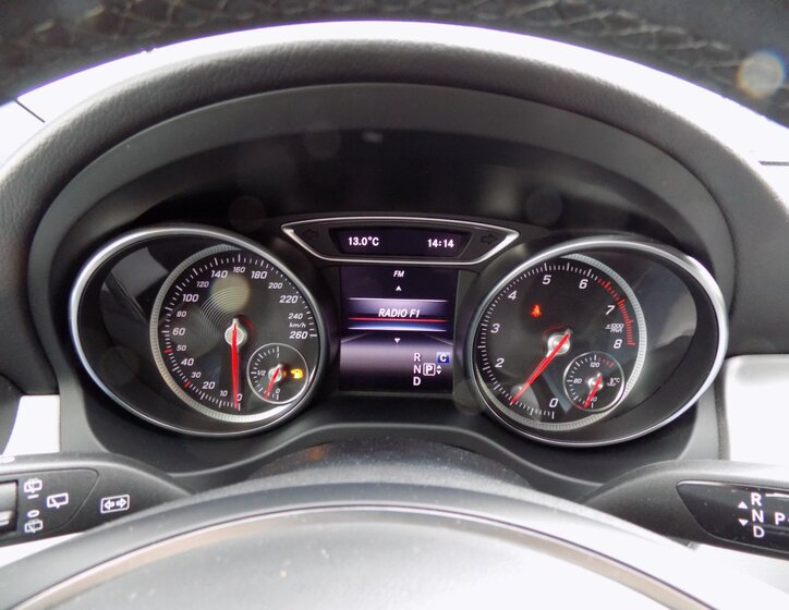 Mercedes-Benz GLA 29