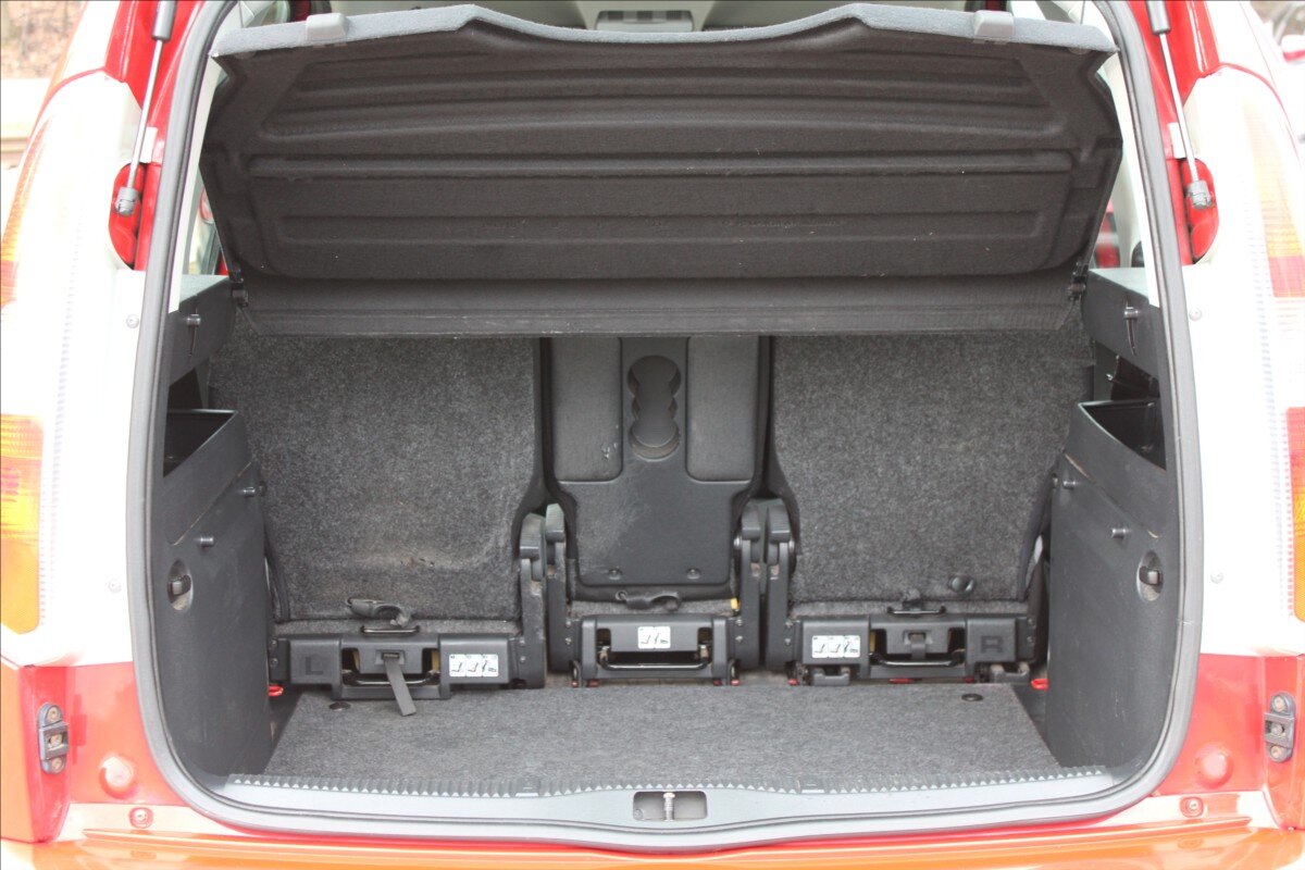 Škoda Roomster MPV 1,2 l 63 kw