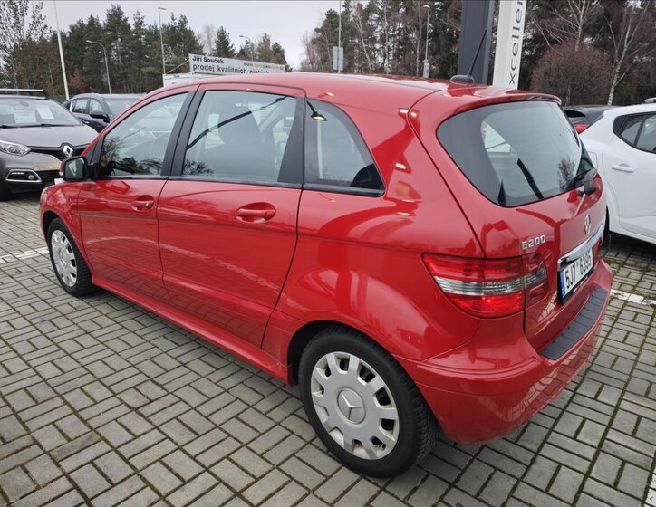 Mercedes-Benz Třídy B MPV 2,0 l 100 kw
