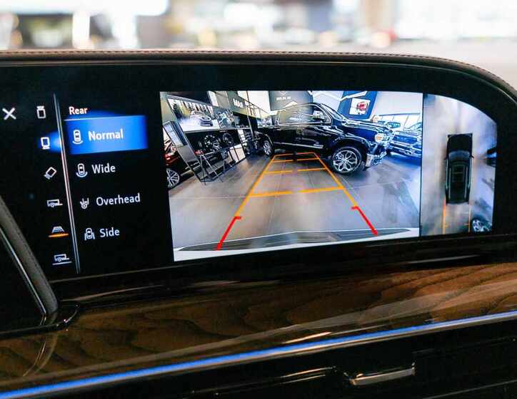 Cadillac Escalade 37