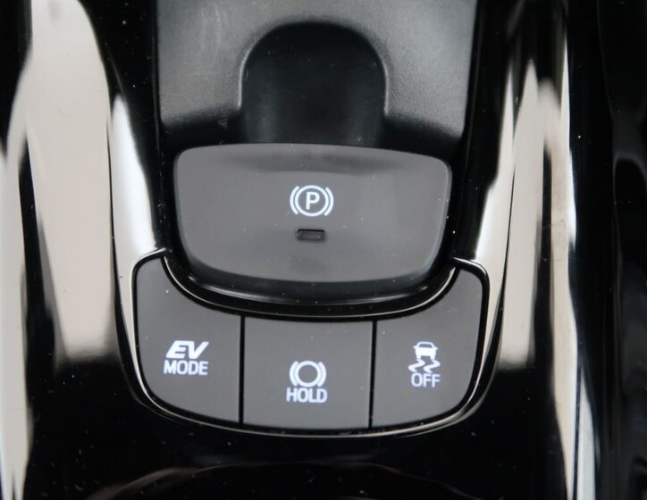 Toyota C-HR Hatchback 1,8 l 72 kw