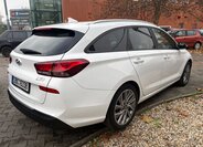 Hyundai i30 4