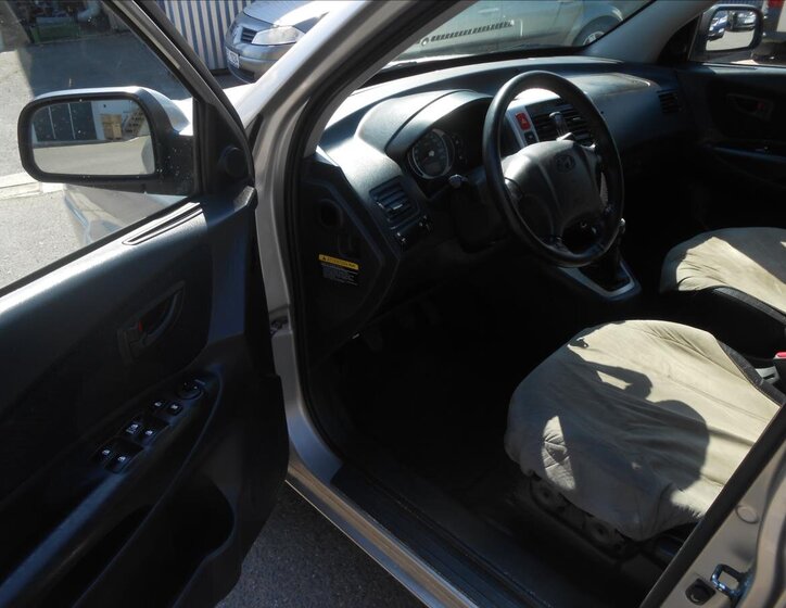 Hyundai Tucson Kombi 2,0 l 82 kw