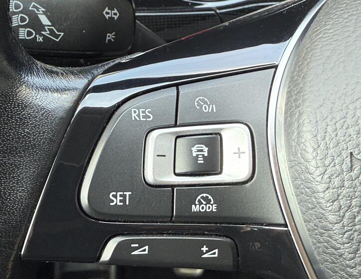 Volkswagen Touran 24