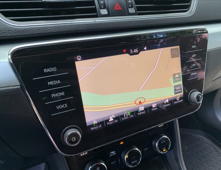 Škoda Superb Sedan 1,5 l 110 kw