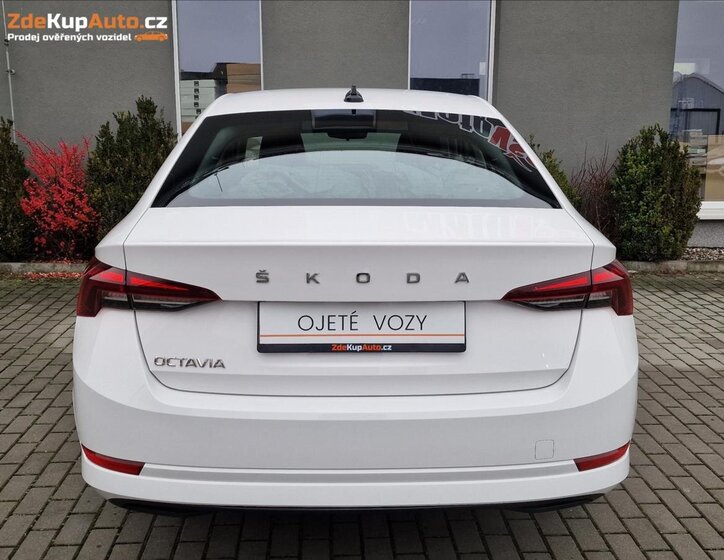 Škoda Octavia 9