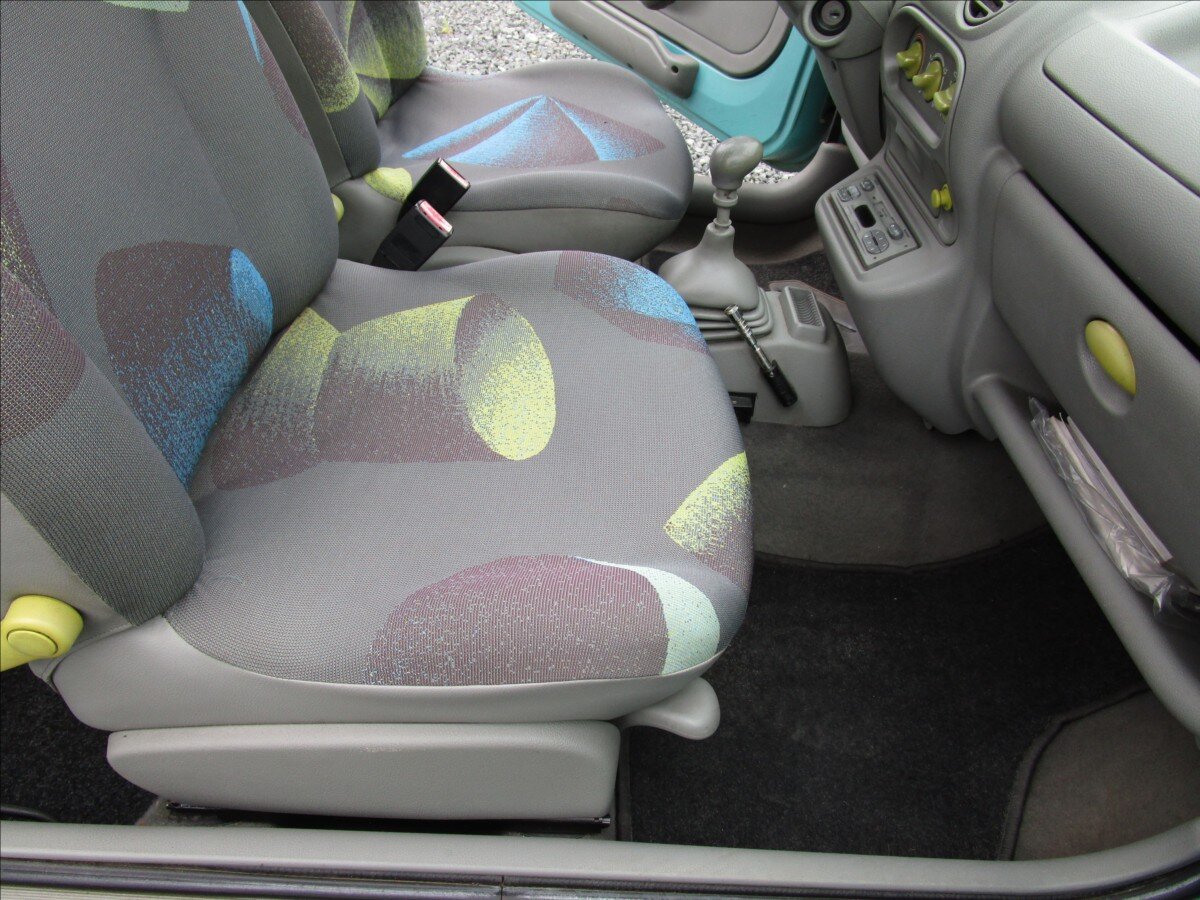 Renault Twingo Hatchback 1,1 l 43 kw