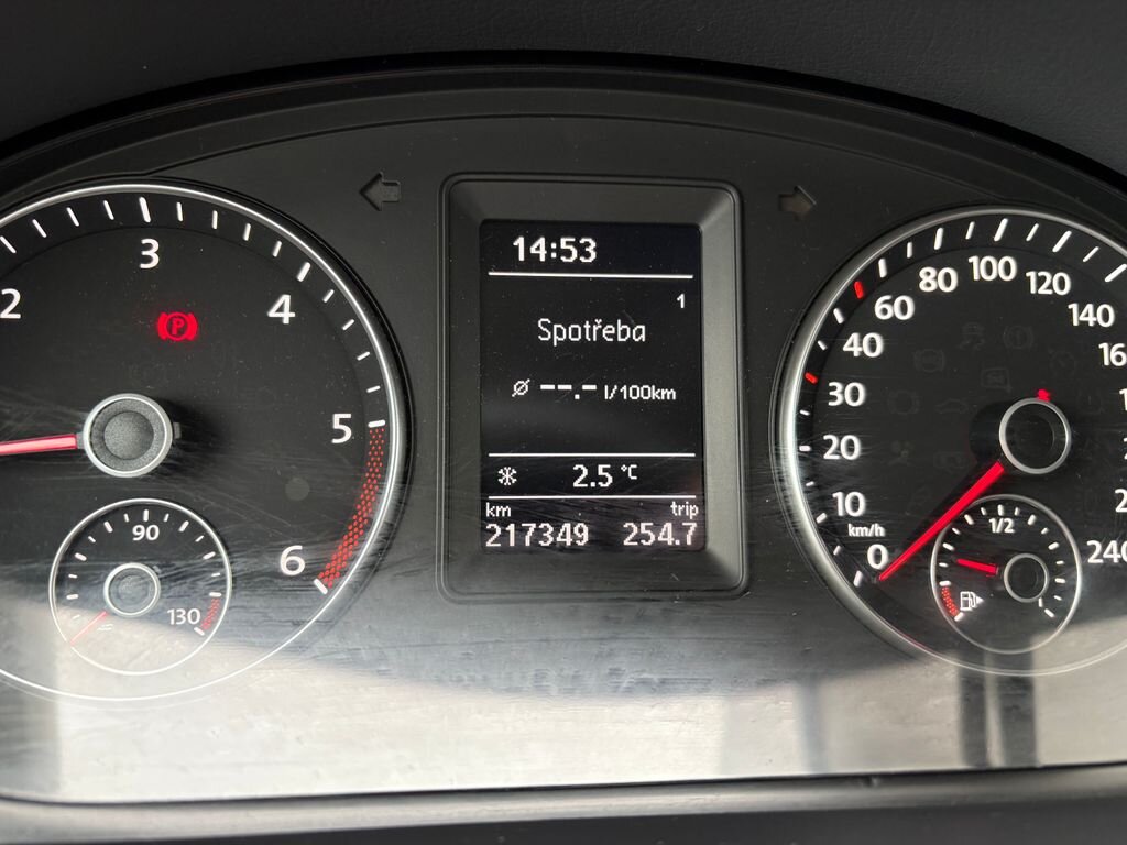 Volkswagen Touran MPV 1,6 l 77 kw