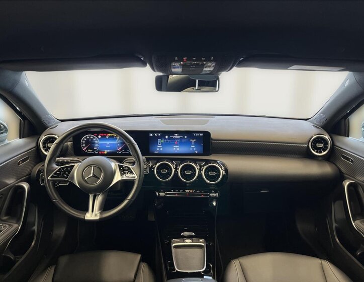 Mercedes-Benz Třídy A Hatchback 1,3 l 100 kw