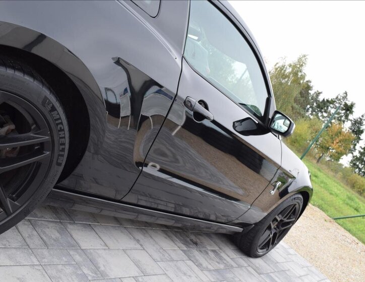 Ford Mustang Kupé 5,8 l 485 kw