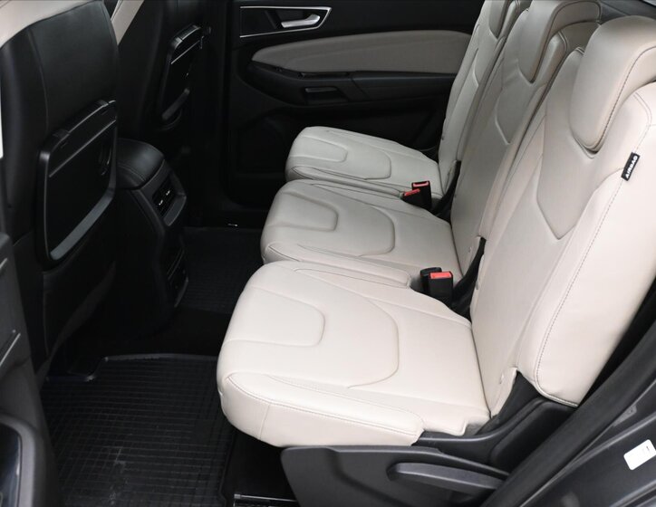 Ford S-MAX MPV 2,0 l 140 kw