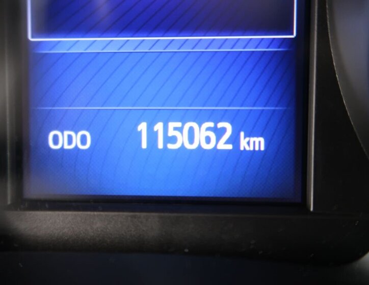 Toyota Avensis Kombi 2,0 l 105 kw