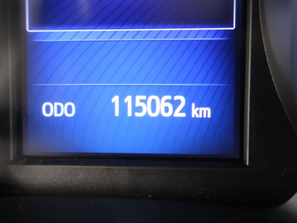 Toyota Avensis Kombi 2,0 l 105 kw