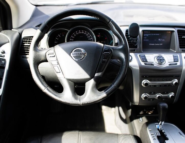 Nissan Murano SUV / Terénní 2,5 l 140 kw