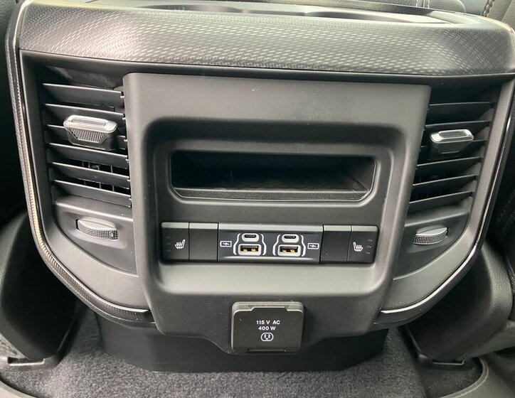 Dodge RAM Pick-up 3,0 l 313 kw