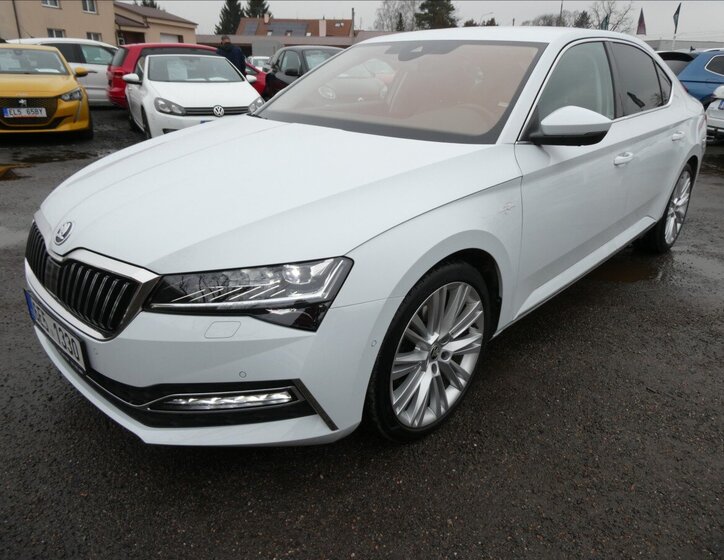 Škoda Superb Sedan / Limuzína 2,0 l 110 kw