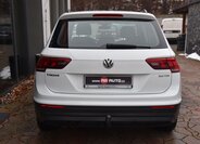 Volkswagen Tiguan 9