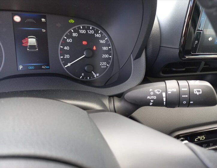 Toyota Yaris Hatchback 1,5 l 68 kw