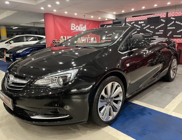 Opel Cascada 1
