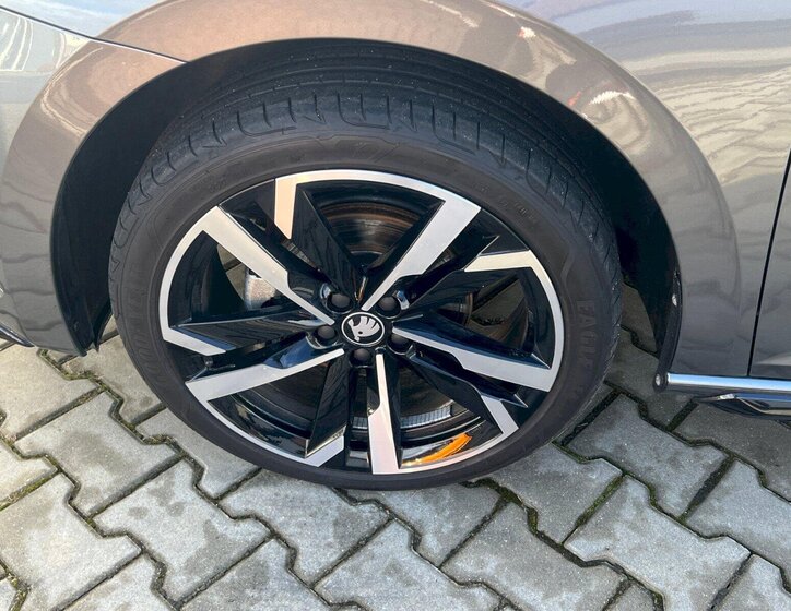 Škoda Scala Hatchback 1,5 l 110 kw