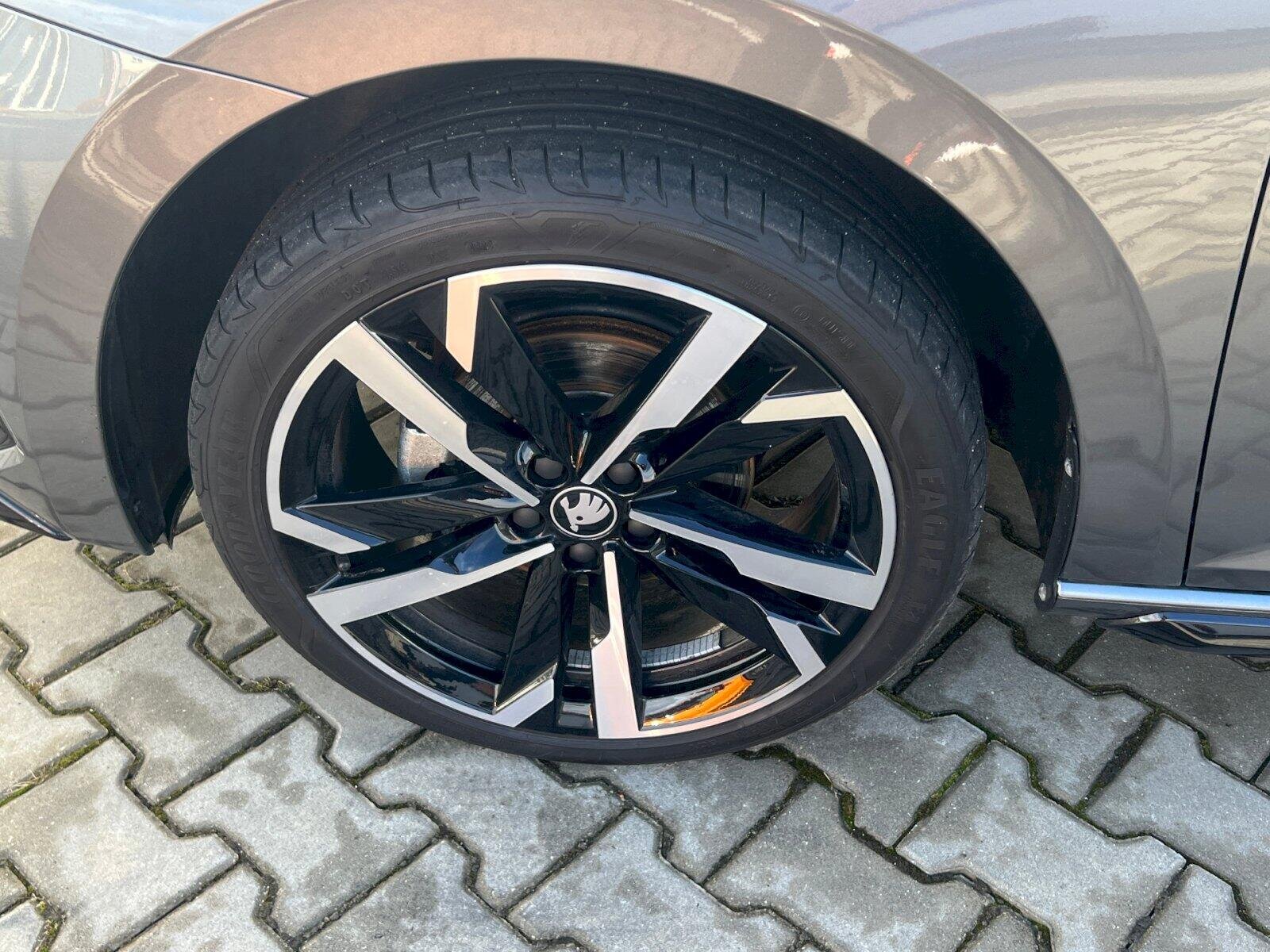 Škoda Scala Hatchback 1,5 l 110 kw