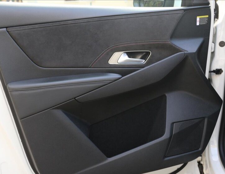 DS Automobiles DS7 Crossback Kombi 2,0 l 130 kw