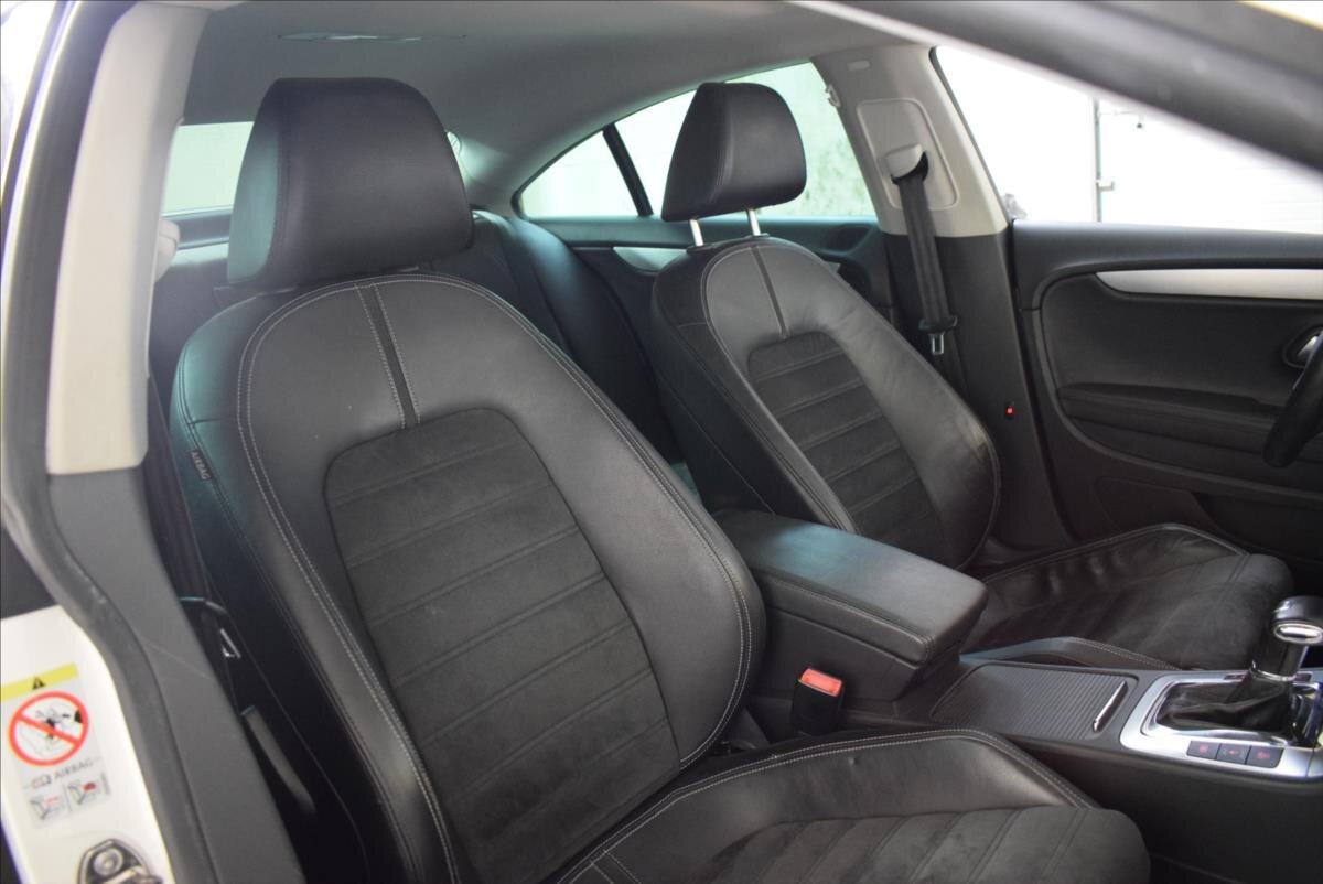 Volkswagen Passat CC Sedan 2,0 l 105 kw