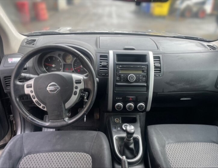 Nissan X-Trail Kombi 2,0 l 110 kw
